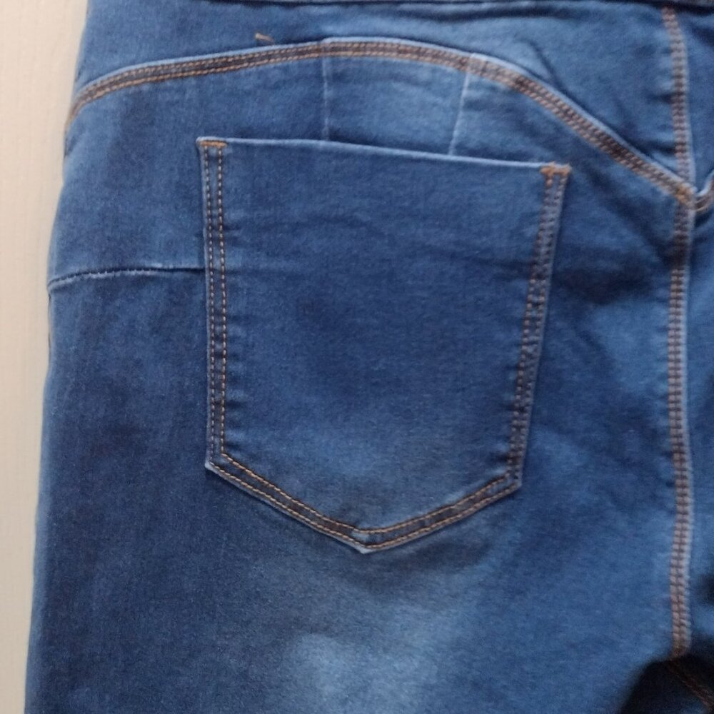 NWT Bamboo Dark Wash High Waist Capri Jeans – Size 16 - Picture 11 of 13